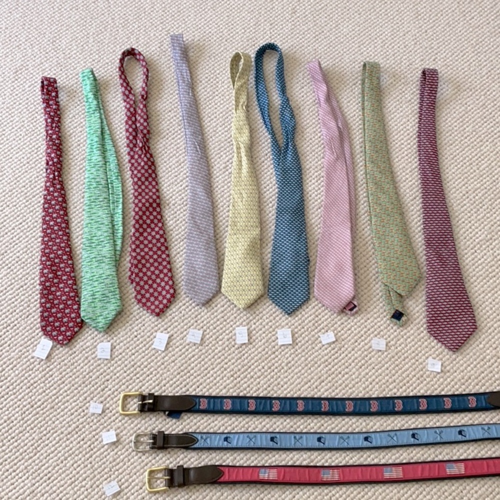 Vineyard vines boys ties and belts